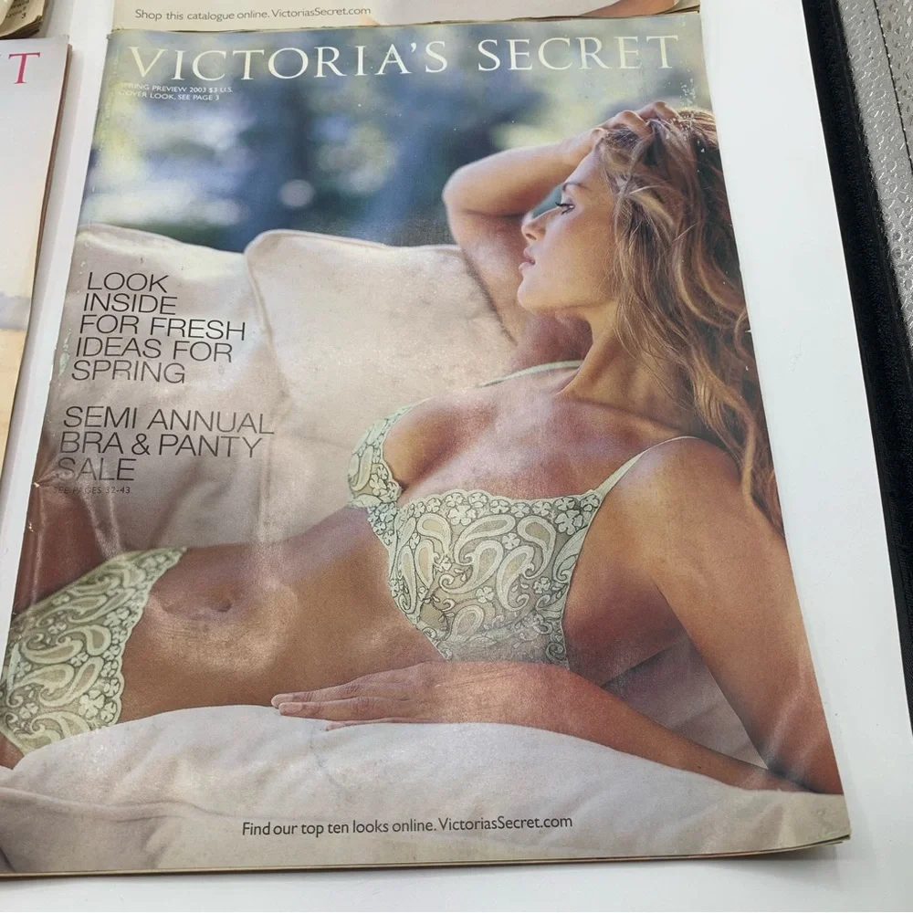 Vintage Victoria’s Secret Catalog Lot (2001–2003) – Early 2000s Fashion - Picture 2 of 16